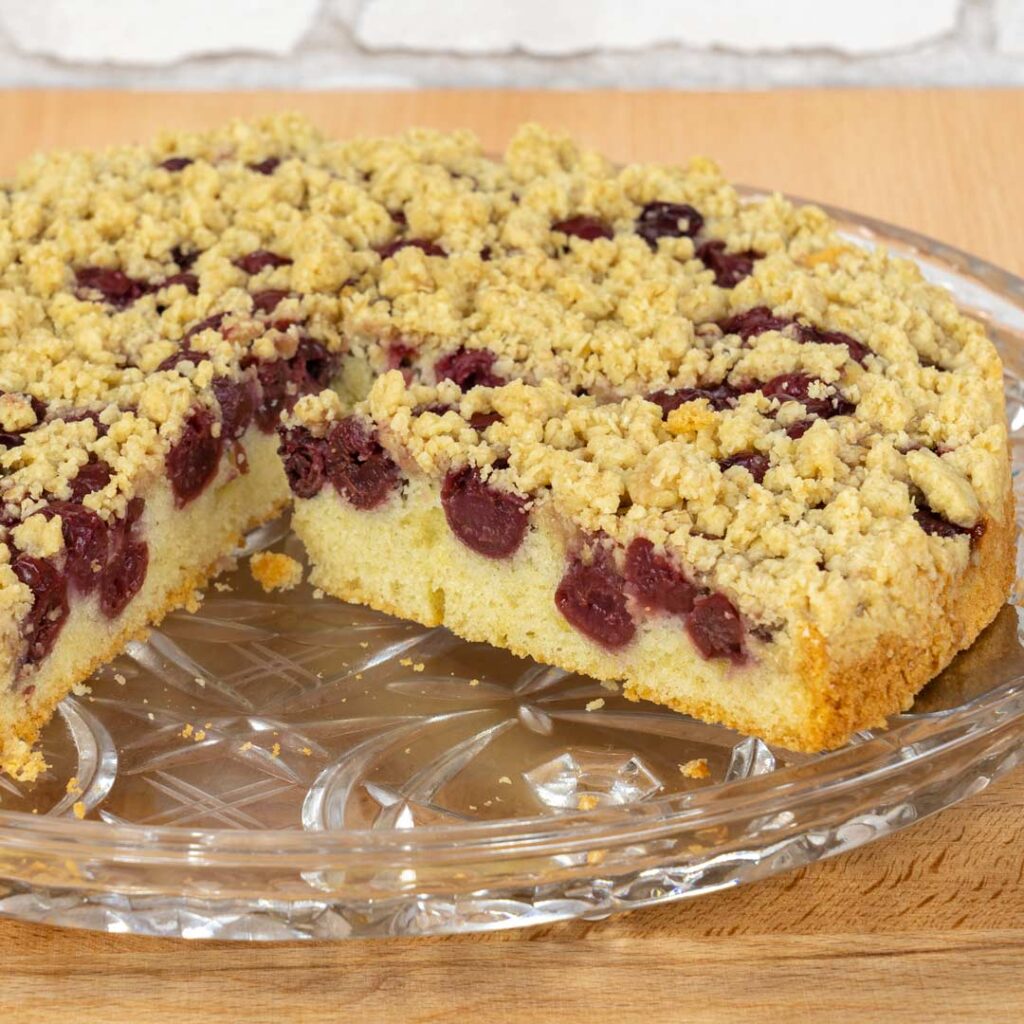 Kirschkuchen mit Knusperstreusel Sandras Backideen