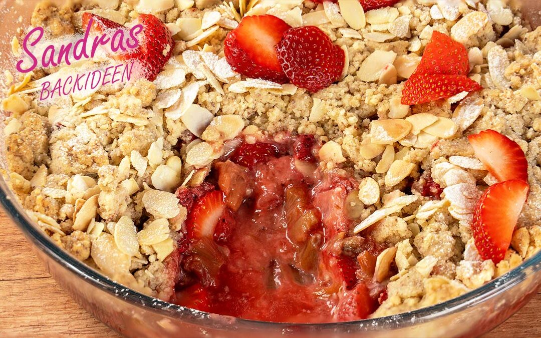 Erdbeer-Rhabarber-Crumble